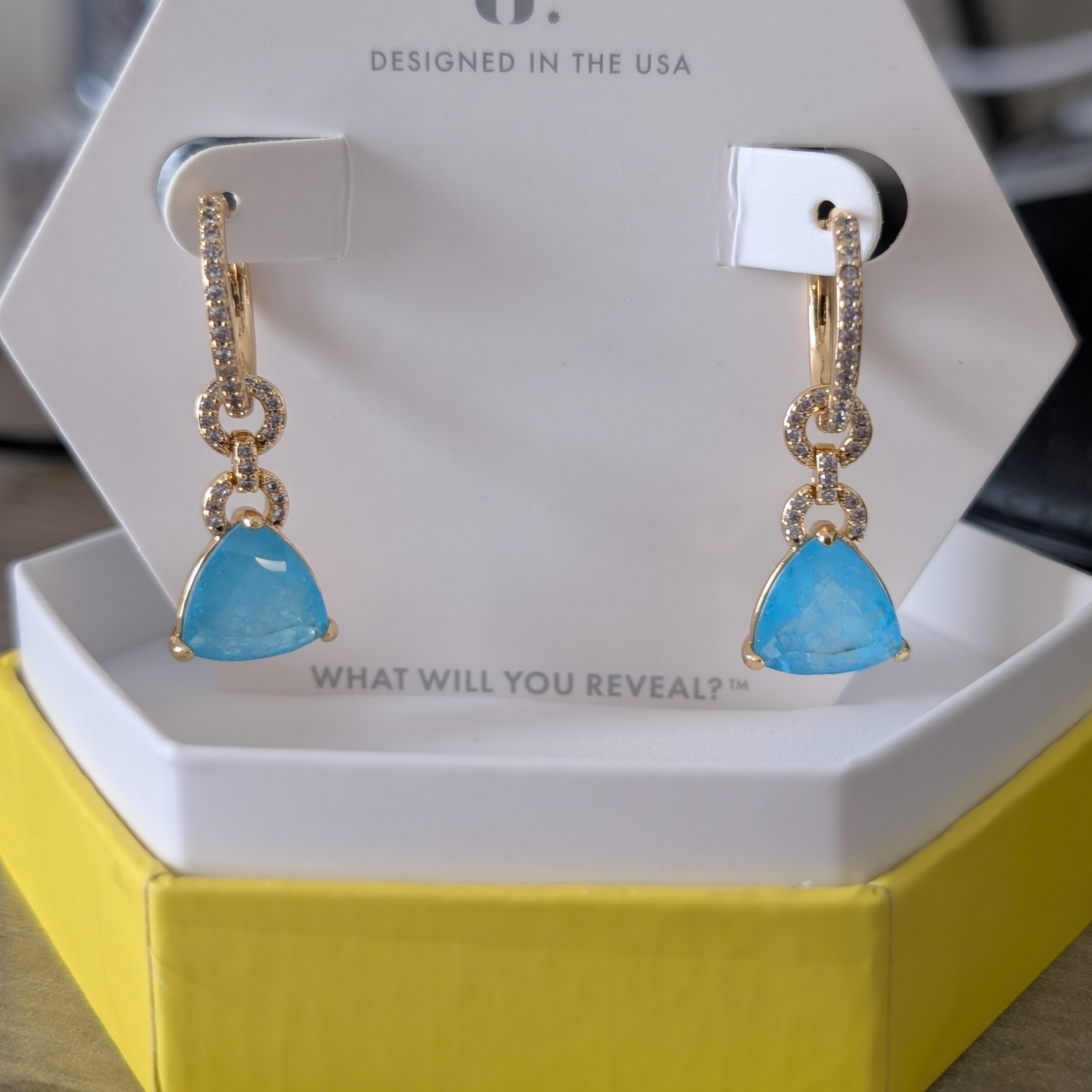 That Hanging Moment 18$